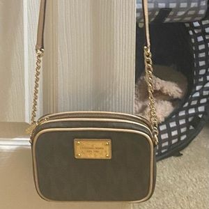 Michael Kors Jet Set Cross-body bag